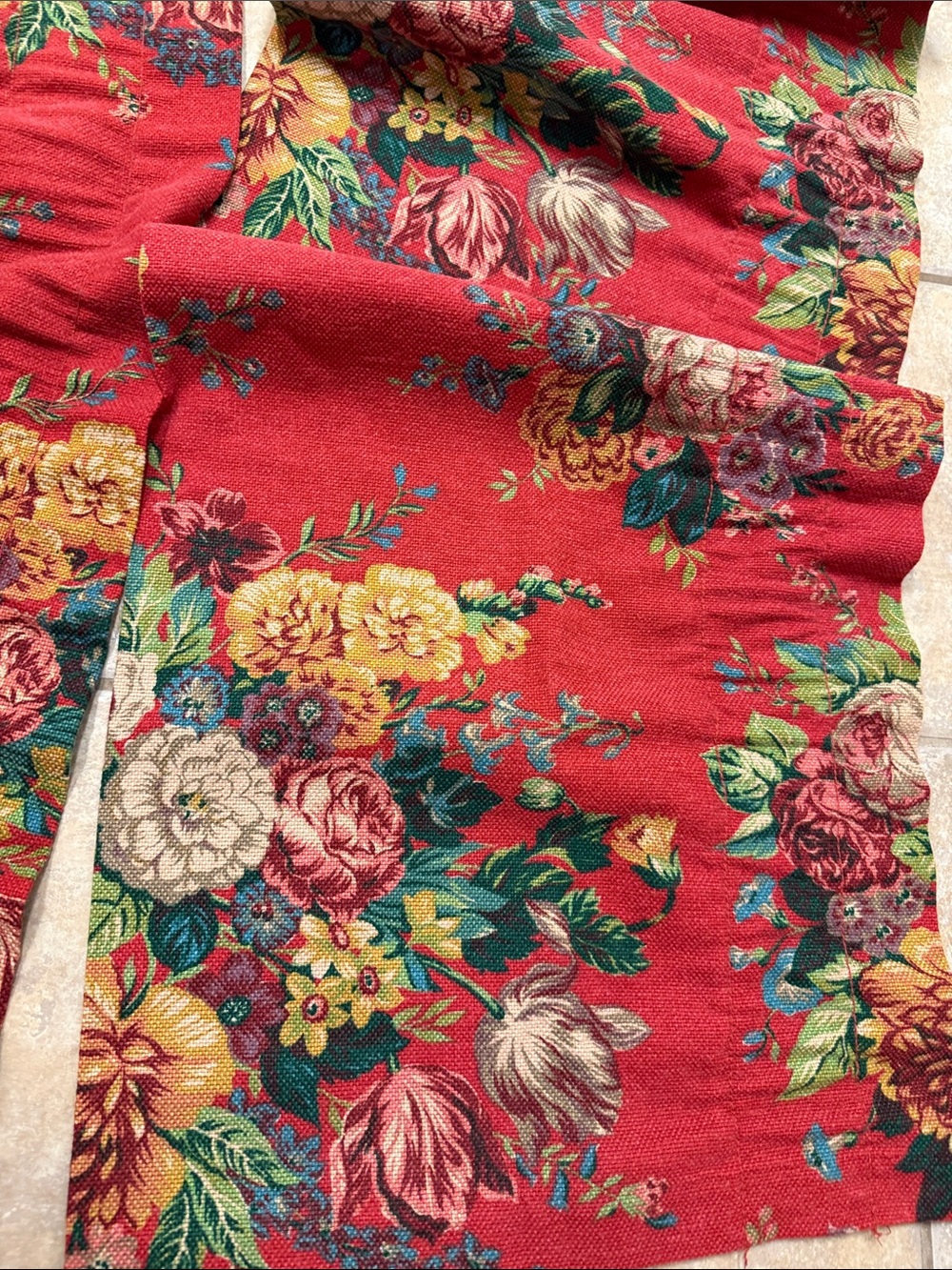 Ralph Lauren 2 Valences Red Floral Fabric Panel - Picture 3 of 7